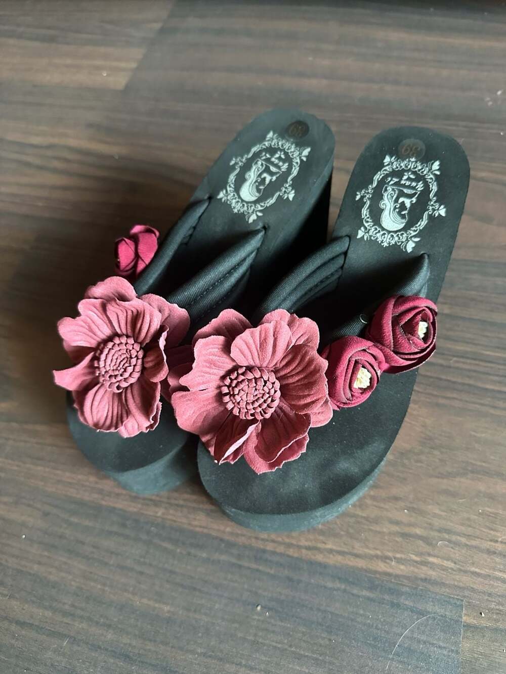 Floral 4” Platform Wedge Thong Sandals in Wine Red